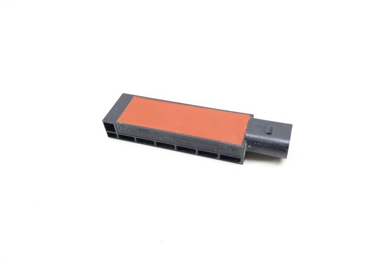 Kessy / Keyless Entry Antenna 5Q0962131 — Used (SKU 705755)