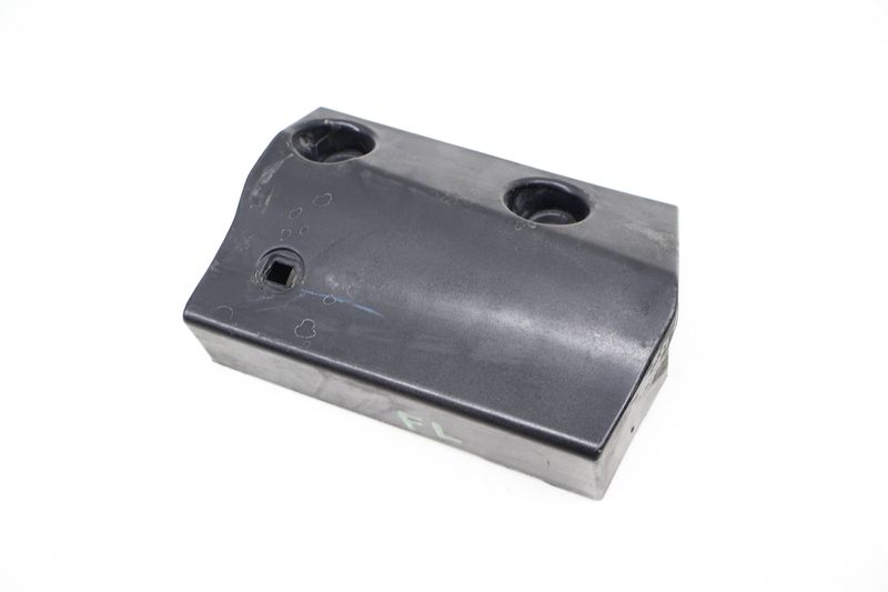 Fender Mount / Bracket 3CN803413A — Used (SKU 723514)