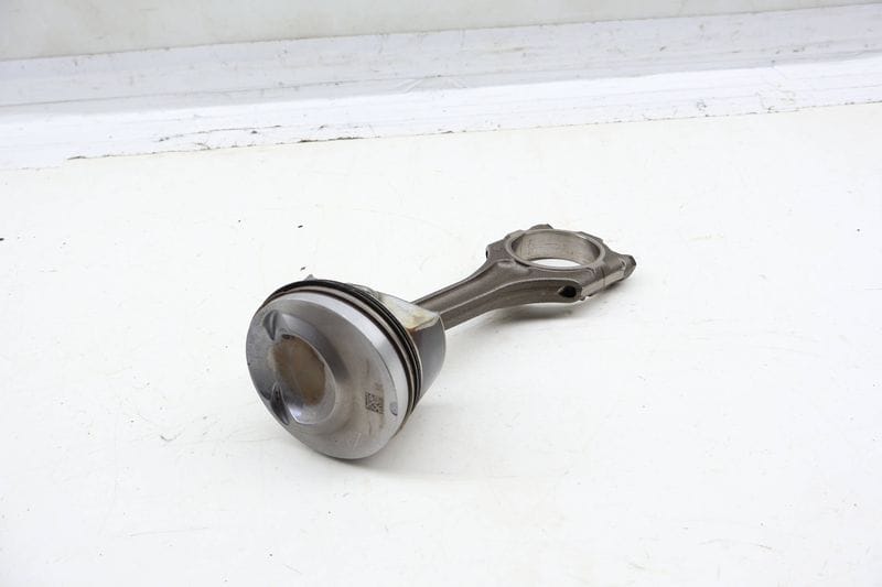 Piston w/ Connecting Rod 03H107065CD — Used (SKU 706214)