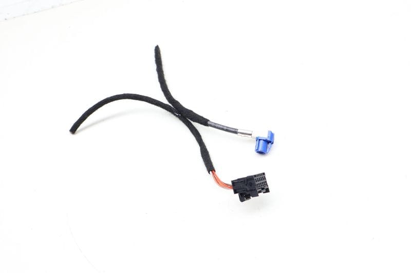 Radio / MMI LCD Display Unit Wiring Harness / Connector — Used (SKU 706038)