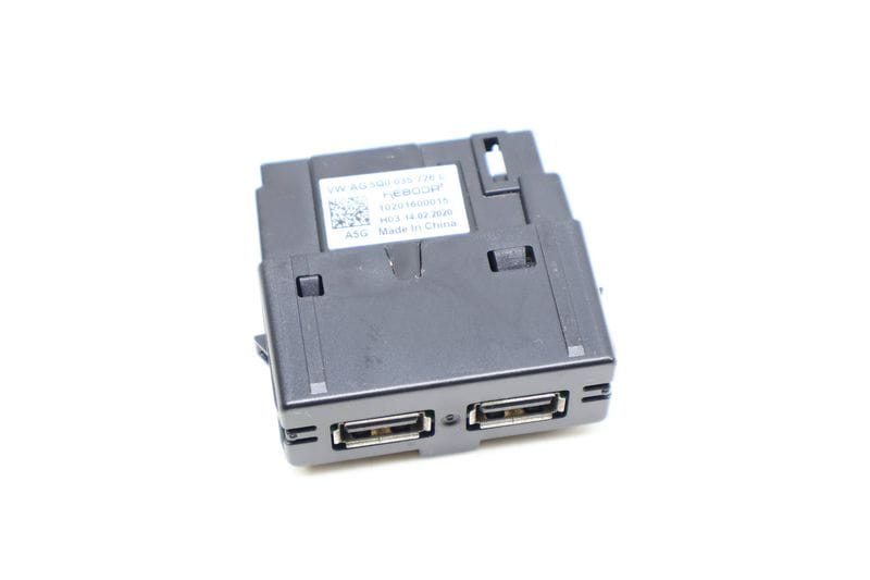 Center Console Dual USB Port / Module 5Q0035726L — Used (SKU 705775)