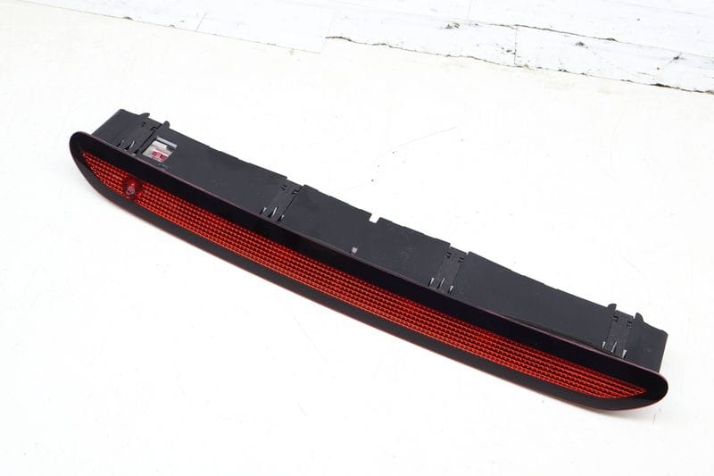 Center / Third Brake Light 3CN945087 — Used (SKU 706059)