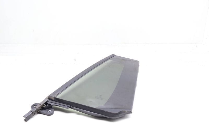 Door Fixed Window Glass 3CN845213 — Used (SKU 705930)