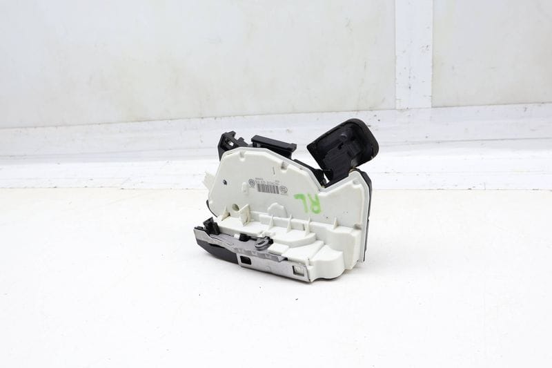 Door Latch / Lock Actuator 5K4839015AG — Used (SKU 706107)
