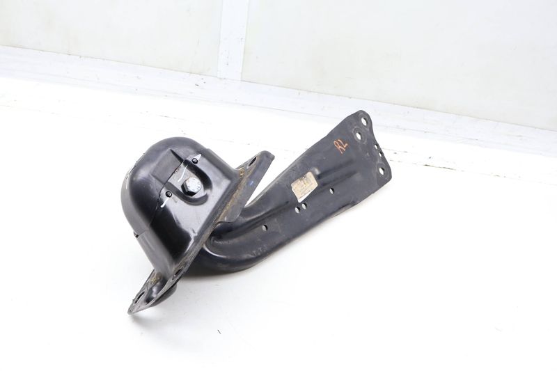 Lower Control / Trailing Arm 3QF505223B — Used (SKU 706193)