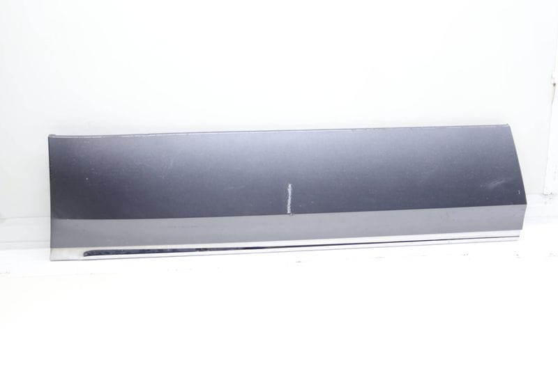 Lower Door Blade / Molding 3CN854949B — Used (SKU 723440)