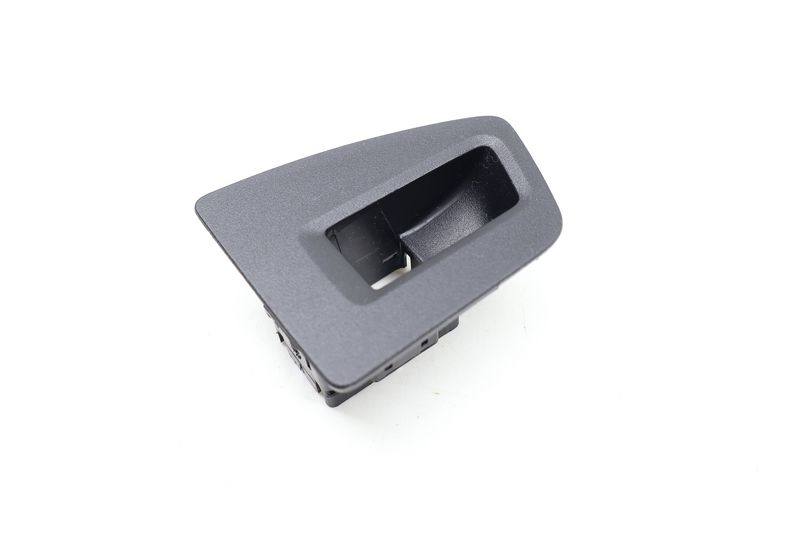 Window Switch Trim 3CN868345 — Used (SKU 705795)