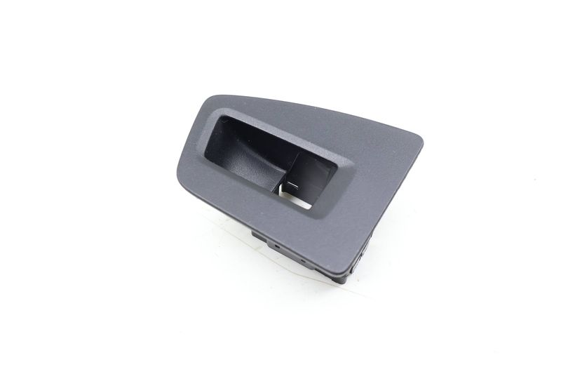 Window Switch Trim 3CN868346 — Used (SKU 705796)