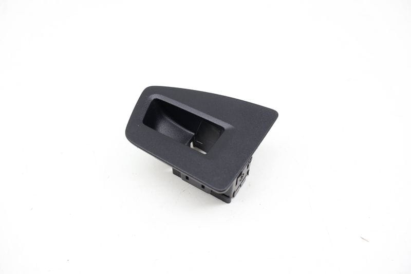 Window Switch Trim 3CN868346 — Used (SKU 723225)