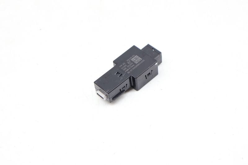 USB-C Port / Voltage Transformer 3G5035954 — Used (SKU 668730)