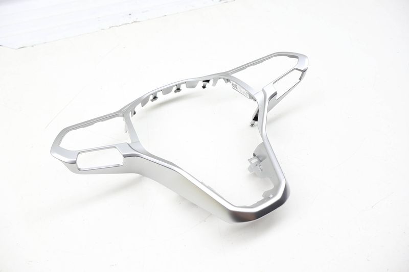 Steering Wheel Trim / Cover 2GJ419685 — Used (SKU 723371)