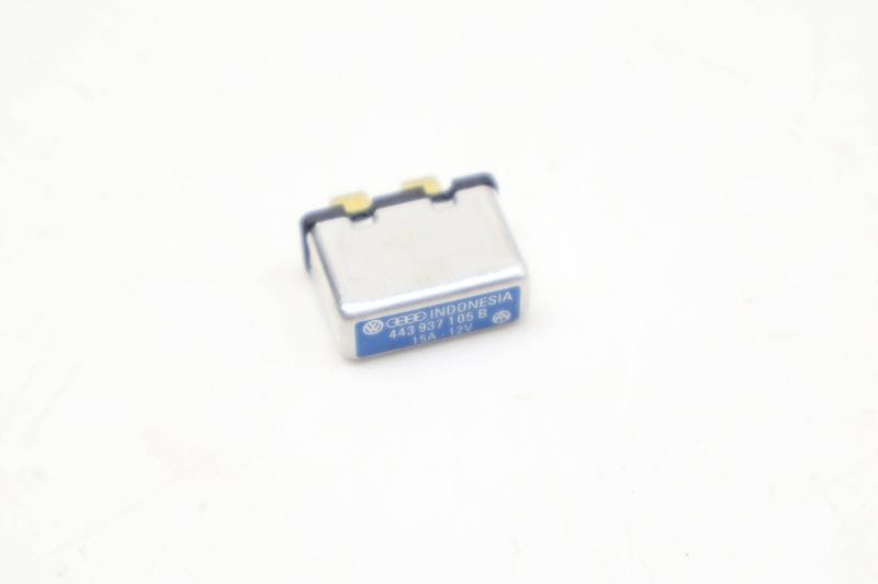 Thermal Fuse / Relay (15 AMP) 443937105B — Used (SKU 723153)