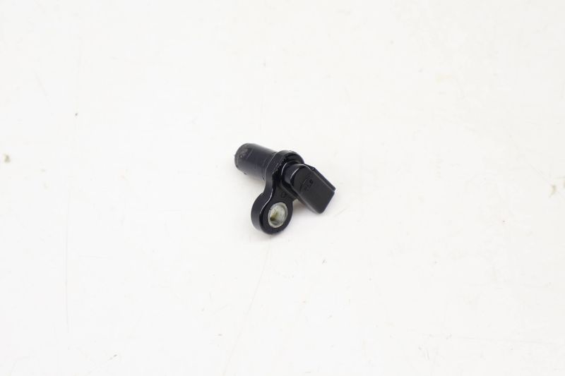 Transmission Speed Sensor / Vss (G182) 0C8927321 — Used (SKU 723687)