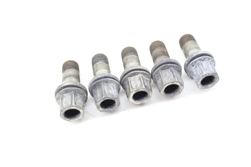 Wheel Lug Bolt / Nut Set (5) WHT002438 — Used (SKU 705828)