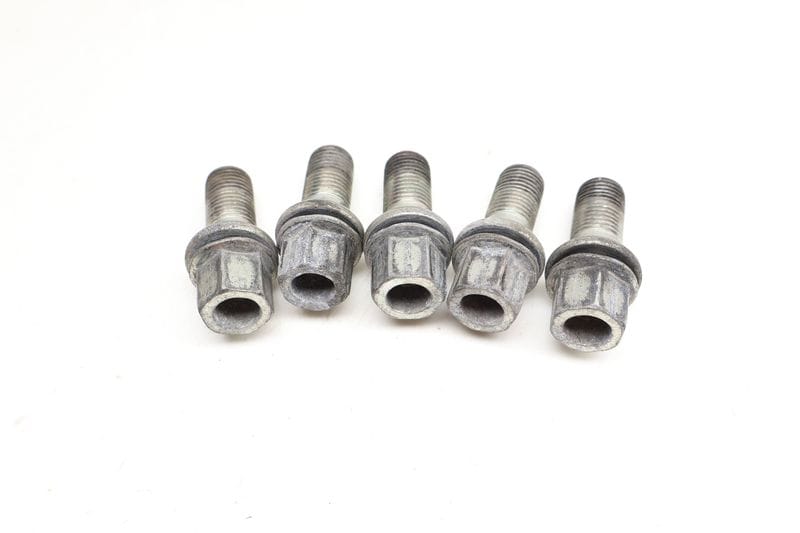 Wheel Lug Bolt / Nut Set (5) WHT002438 — Used (SKU 723320)
