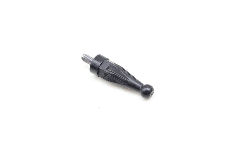 Engine Cover Ball Pin WHT005404 — Used (SKU 654900)