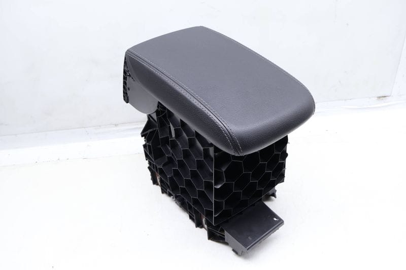 Center Armrest / Arm Rest Assembly 561864207AA — Used (SKU 655026)