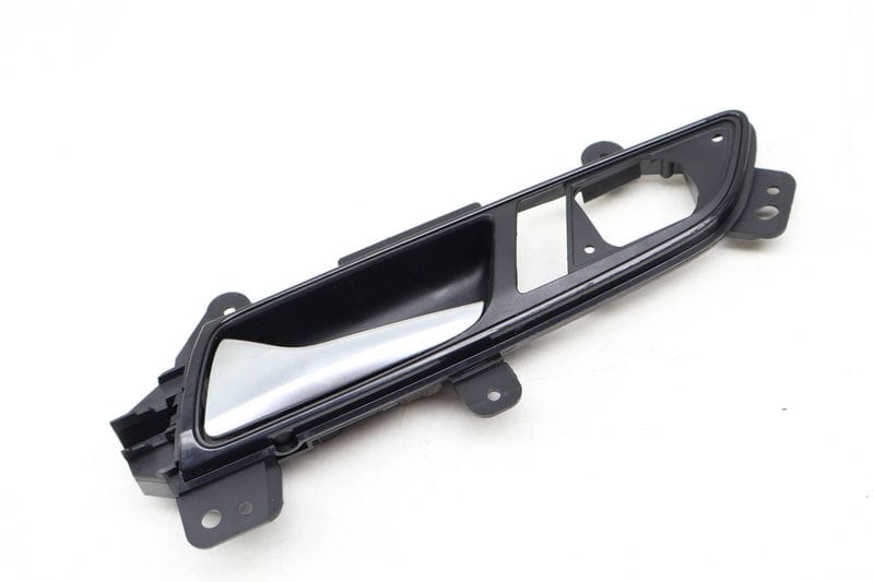 Interior Door Handle / Release 561837113 — Used (SKU 654959)