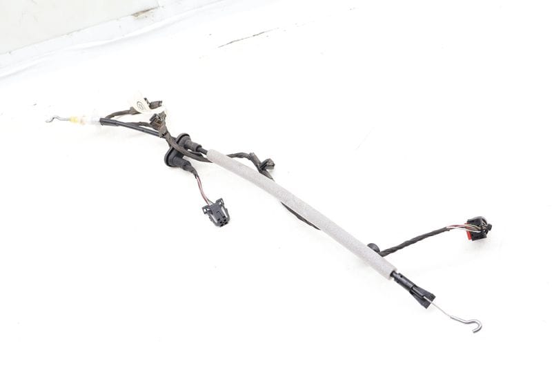 Interior Door Handle Release / Bowden Cable 561837085L — Used (SKU 654975)