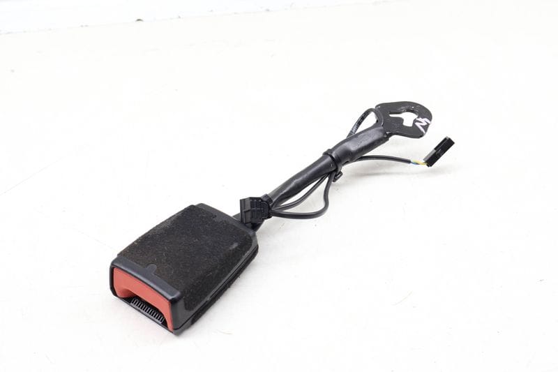 Seat Belt Buckle / Receiver 561857755D — Used (SKU 654979)