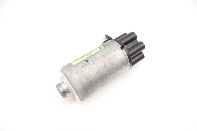 Slide / Longitudinal Seat Motor 561881105D — Used (SKU 603194)