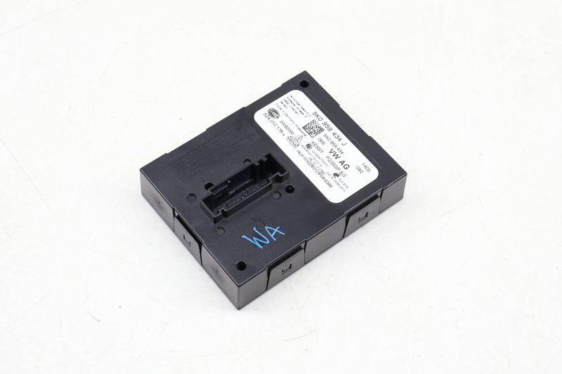 Keyless Entry / Start Authorization / Kessy Module 5K0959434J — Used (SKU 654763)
