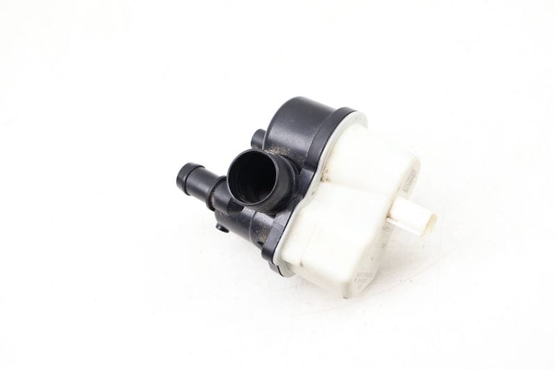 Leak Detection Pump / Ldp 7L0906243A — Used (SKU 655034)