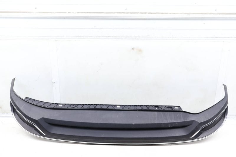 Bumper Valance / Diffuser 561807568 — Used (SKU 655218)