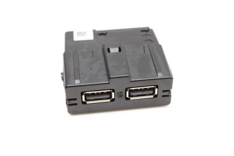 Center Console Dual USB Port / Module 5Q0035726L — Used (SKU 603317)