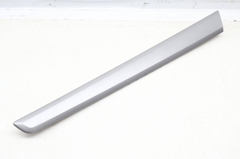 Door Panel Trim / Molding 561867419L — Used (SKU 654955)