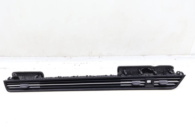 Dash Air Vent 561858416A — Used (SKU 655140)