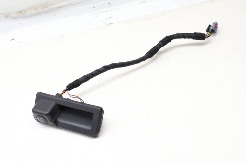 Trunk Release Handle w/ Backup Camera 561827566H — Used (SKU 654779)
