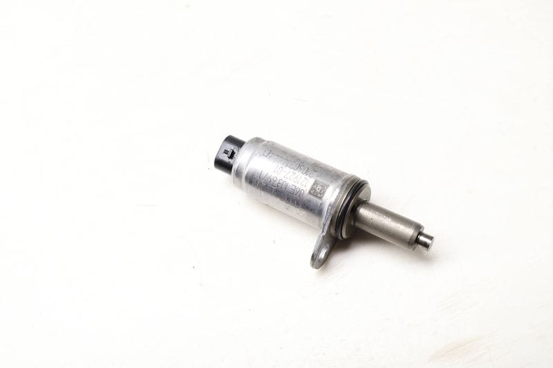 Cam Valve / Camshaft Adjustment Solenoid 06E103697T — Used (SKU 649997)