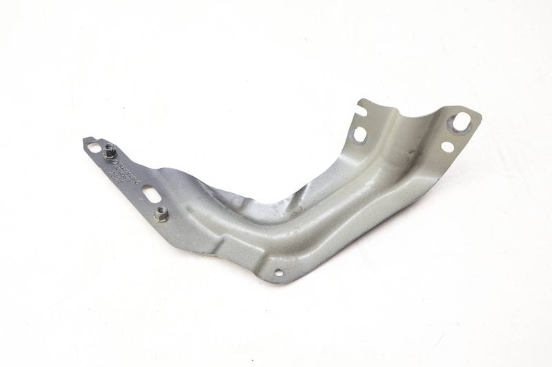 Fender Mount Bracket (LOWER) 5NA821135C — Used (SKU 649924)