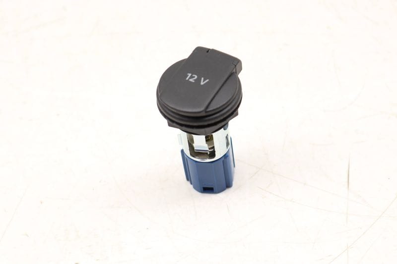 12V Power Outlet 4M0919309 — Used (SKU 535501)