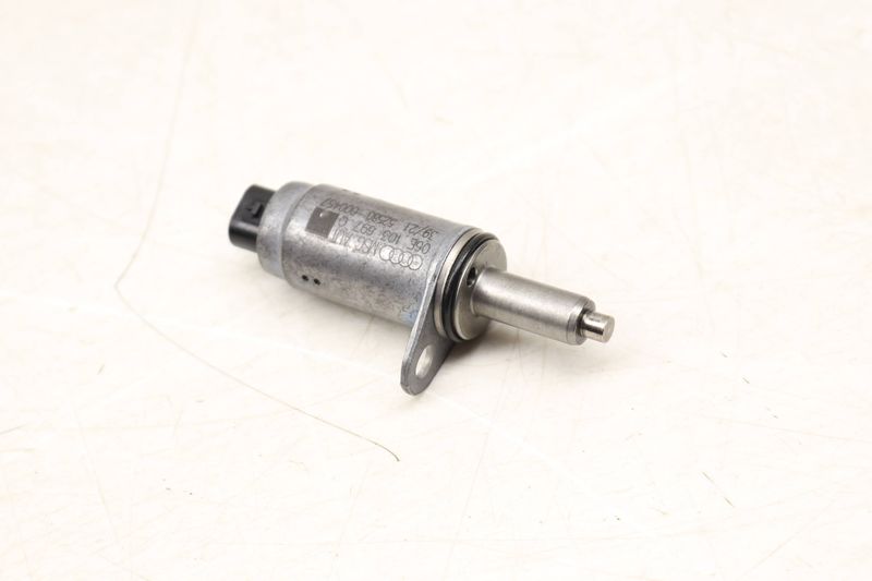 Cam Valve / Camshaft Adjustment Solenoid 06E103697Q — Used (SKU 535701)