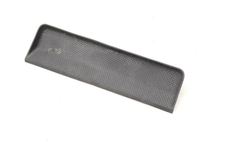 Center Console Storage Bin / Tray Insert 8W1864131C — Used (SKU 535548)