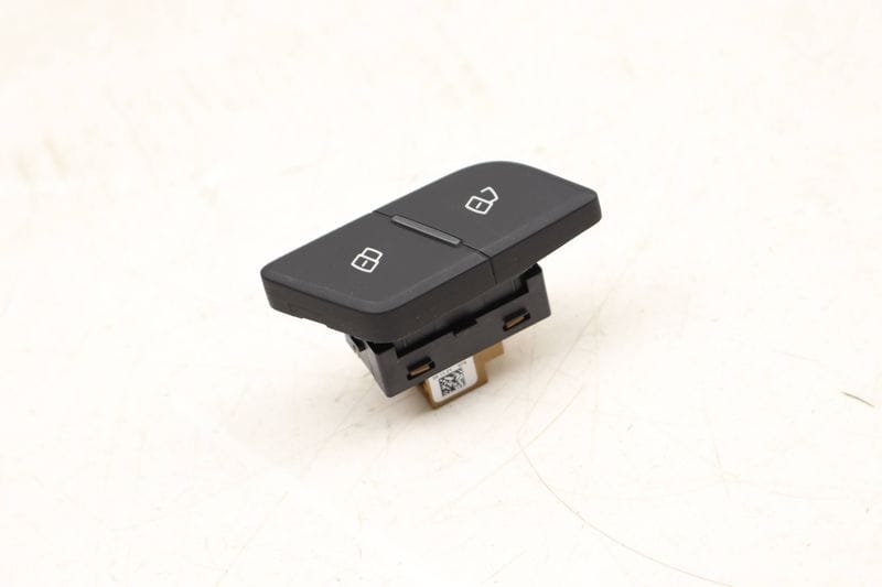 Door Lock / Unlock Switch 8W2962108B — Used (SKU 535496)