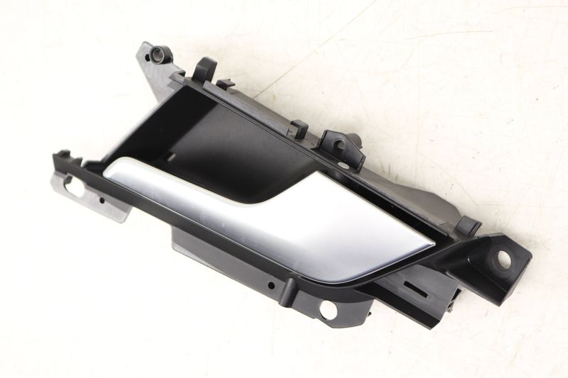Interior Door Handle / Release 8W0837020H — Used (SKU 535398)