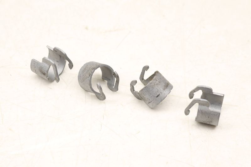 Fuel Injector Clip Set (4) 06N133036 — Used (SKU 535594)