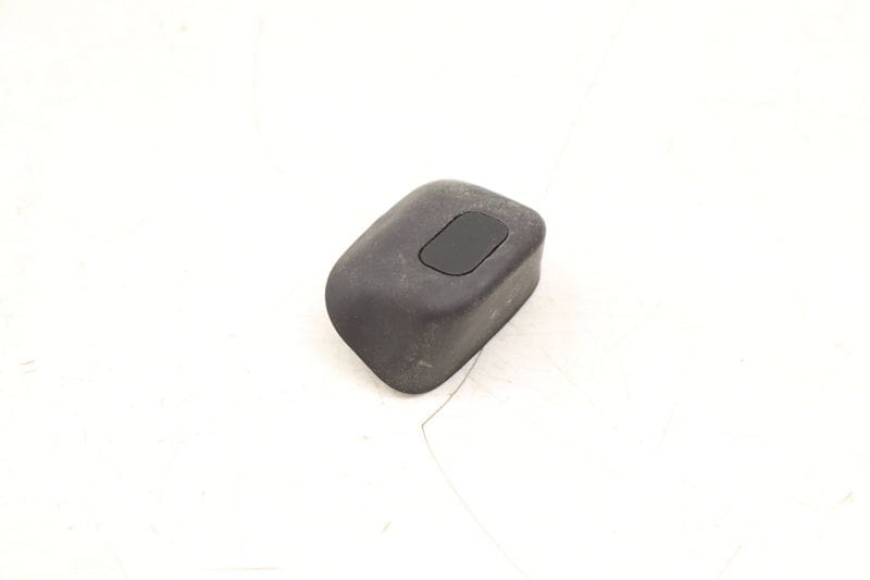 Trunk Lid Rubber Stop 8W5827373 — Used (SKU 535592)