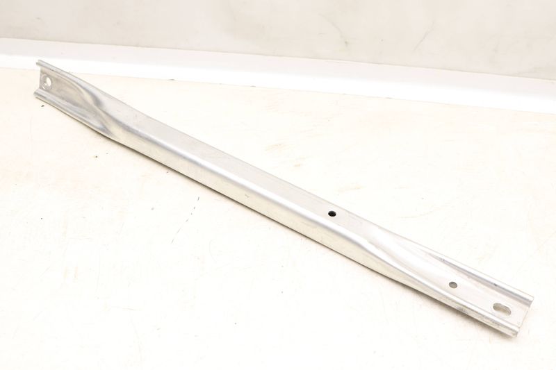 Strut Tower Brace / Bar 8W0805645B — Used (SKU 535918)
