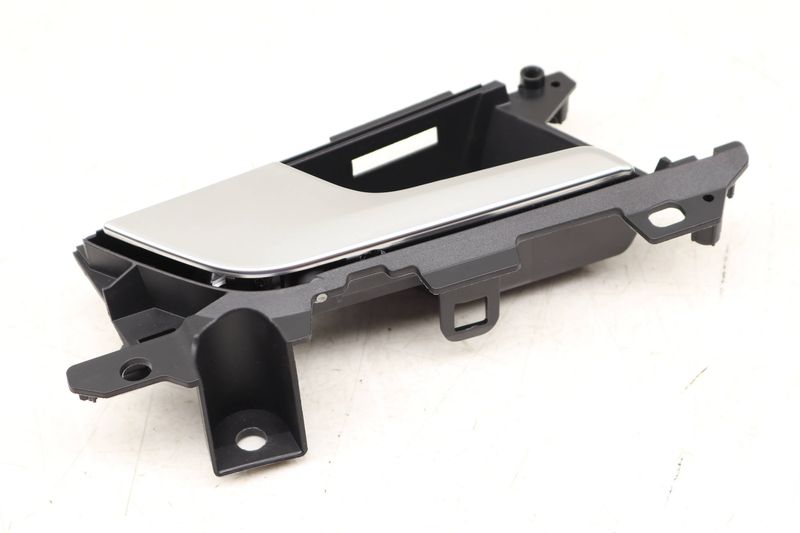Interior Door Handle / Release 8W0839019A — Used (SKU 535399)