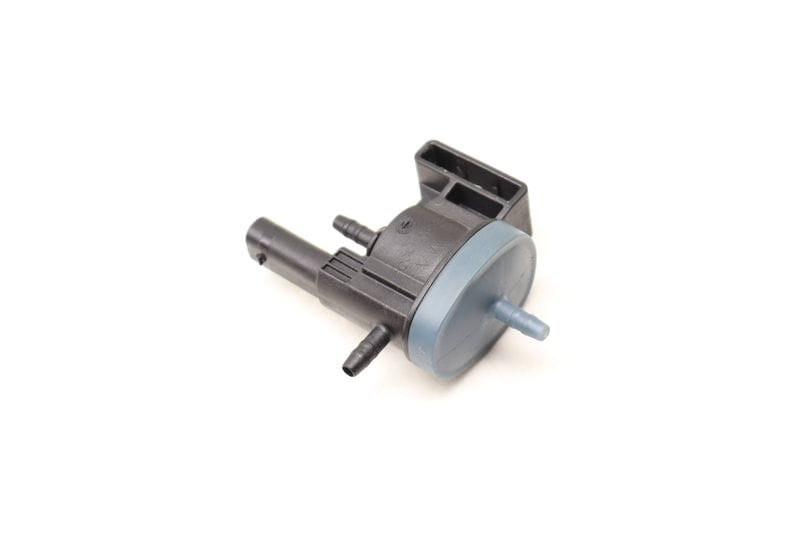 Solenoid Valve 06K906283 — Used (SKU 535742)