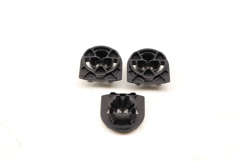 Door Panel Clip / Fastener Set (3) 8V0868243B — Used (SKU 484581)