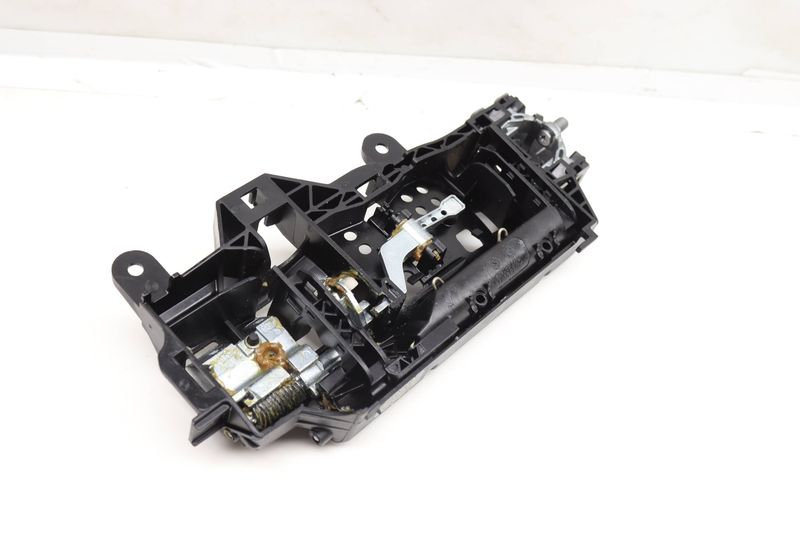 Exterior Door Handle Bracket 80B837811 — Used (SKU 575467)