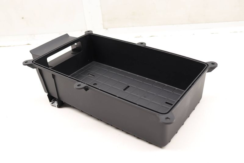 Center Console Storage Bin / Tray 8W0864981 — Used (SKU 606145)