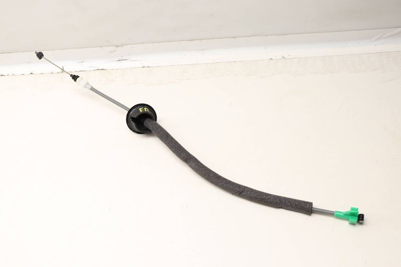 Interior Door Handle Release / Bowden Cable 8W0837085C — Used (SKU 606212)