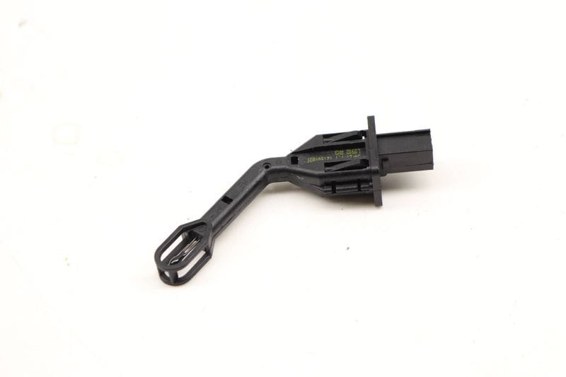 HVAC Air Temp / Temperature Sensor 8K0820539 — Used (SKU 606536)