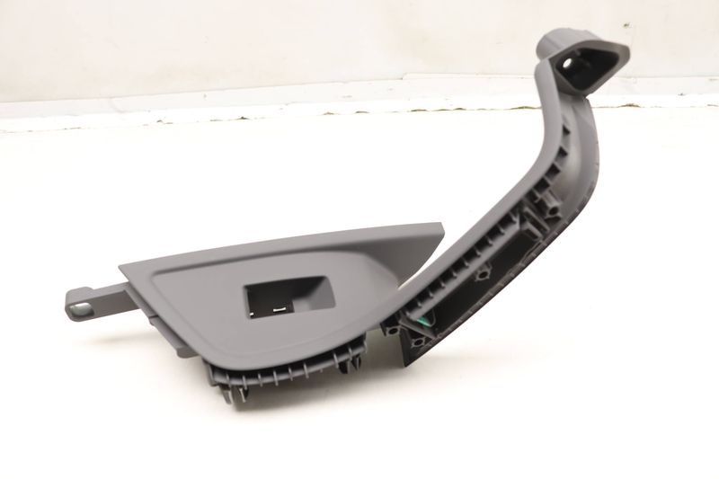 Door Grab Handle Cover / Trim 8W0867371 — Used (SKU 606164)